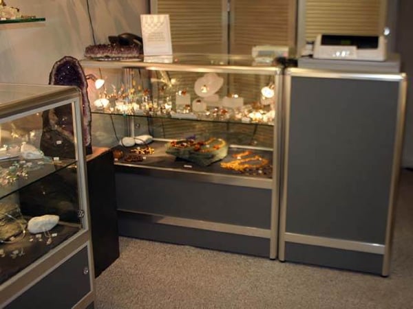 Jewellery display cabinet