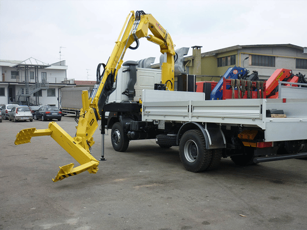 Truck Mounted Tyre Handler