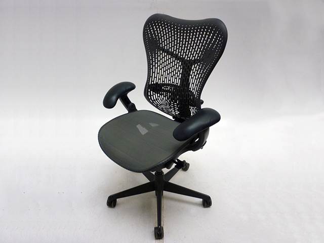 Graphite Mirra task chair