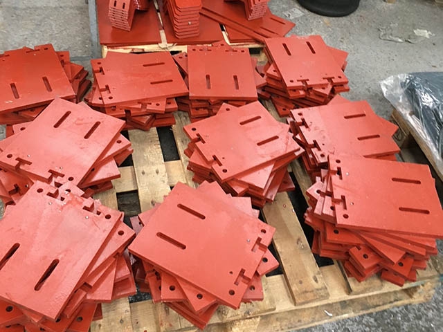 Mounting Plates for Structural Glazing