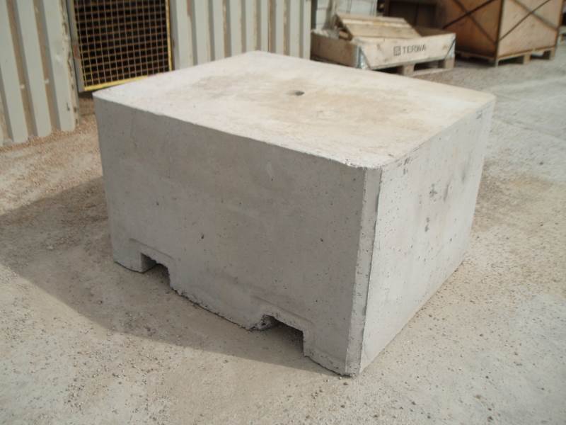 2 ton deals concrete blocks