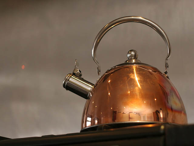 Solid Copper Kettles UK