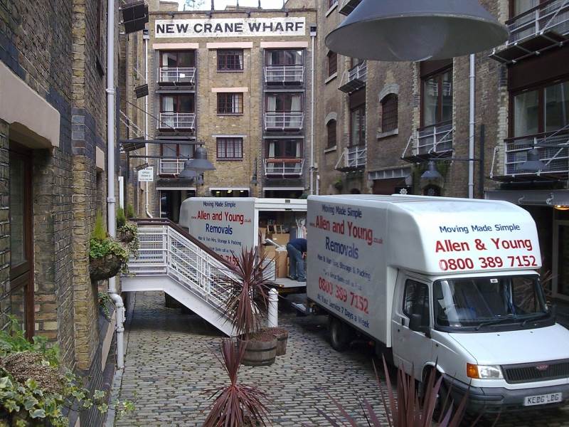 Specialist London Removals and Storage