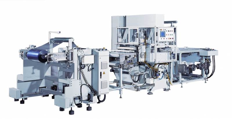 High speed die cutting and kiss cutting machine
