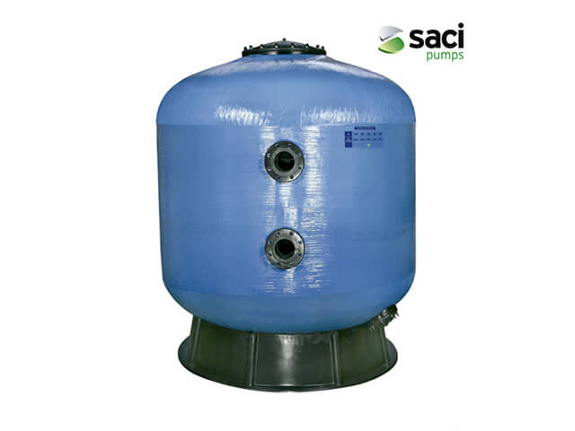 swimming pool with heater and filter