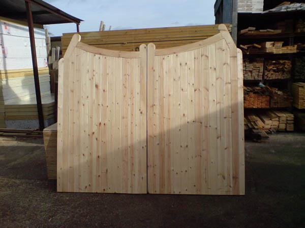 Timber Gates and Fencing