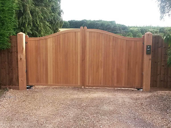 Wooden Gate Manufacturers