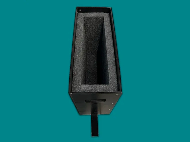 Returnable Boxes for Medical & Laboratory