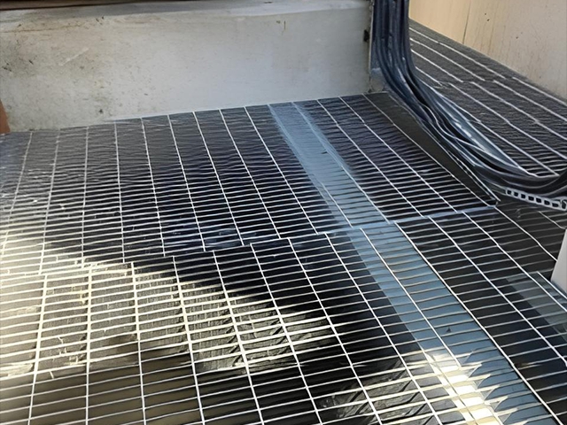 Metal Grating