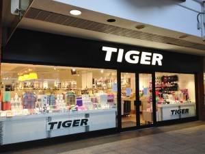 Shopfront Spraying Services UK