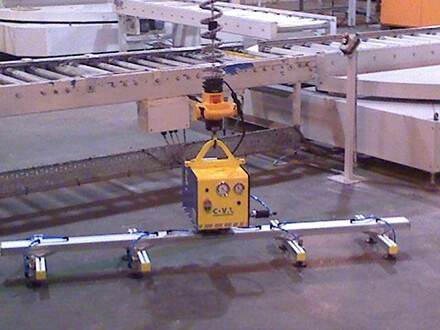 Coval Vacuum Controlled Lifter with EOAT Frame