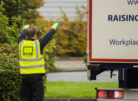 Reversing Banksman / Yardsman & Vehicle Shunter Training