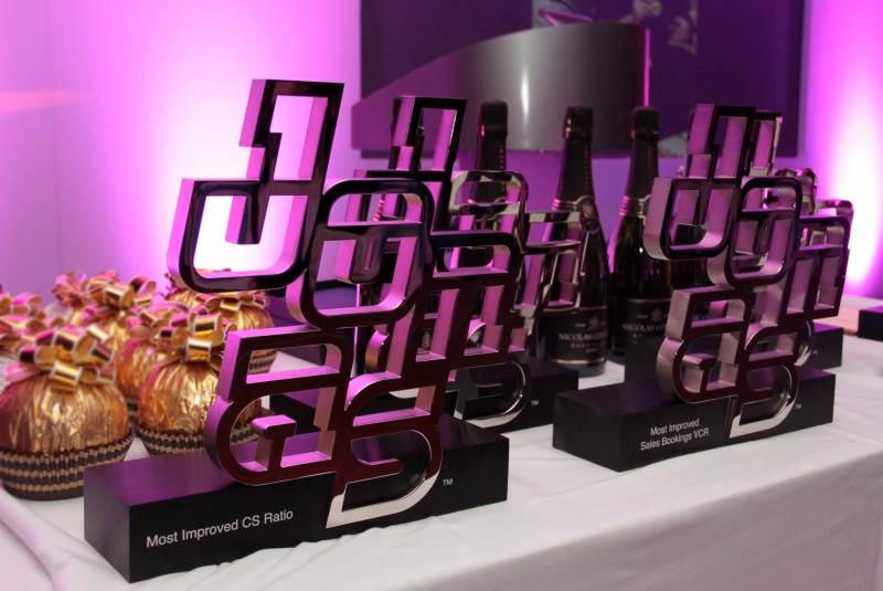 EFX Shows How to Deliver Event Impact with Bespoke Awards