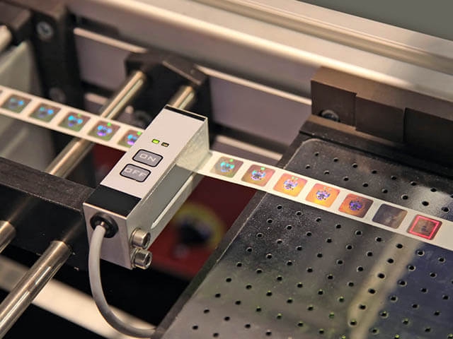 Holographic Label Printing