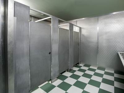 Style and Performance in Oaks Restaurant Washrooms - thanks to Relcross.